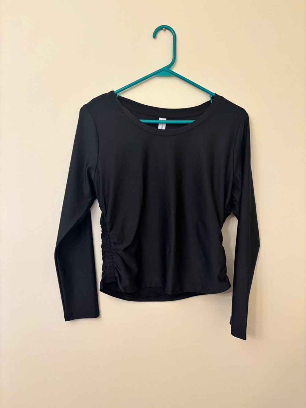 all in motion Black Long-Sleeve Side-Ruched Women's Top